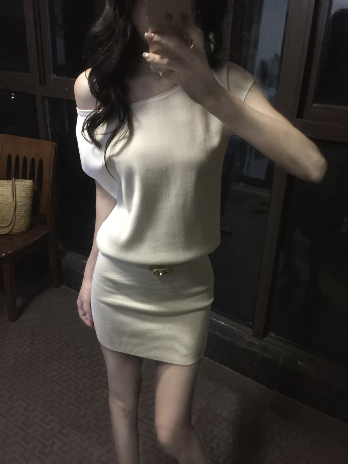 Elegant White Knit One-Shoulder Short Sleeve Bodycon Dress with Belt