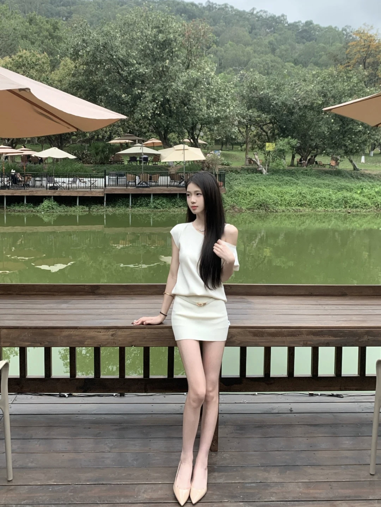 Women's White One-Shoulder Short-Sleeve Knit Dress Summer Slim Fit Bodycon Mini Dress with Belt