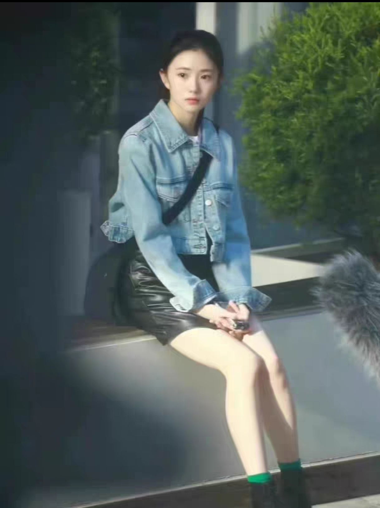 Women's Cropped Denim Jacket Star Style Short Length Versatile - Image 4