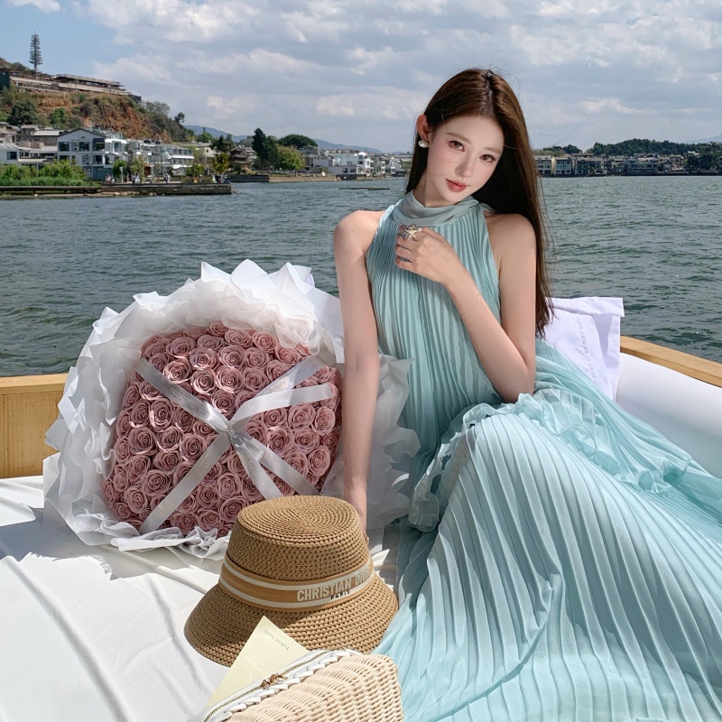 Women’s Sleeveless Vest and A-Line Skirt Two-Piece Set Summer Vacation Outfit