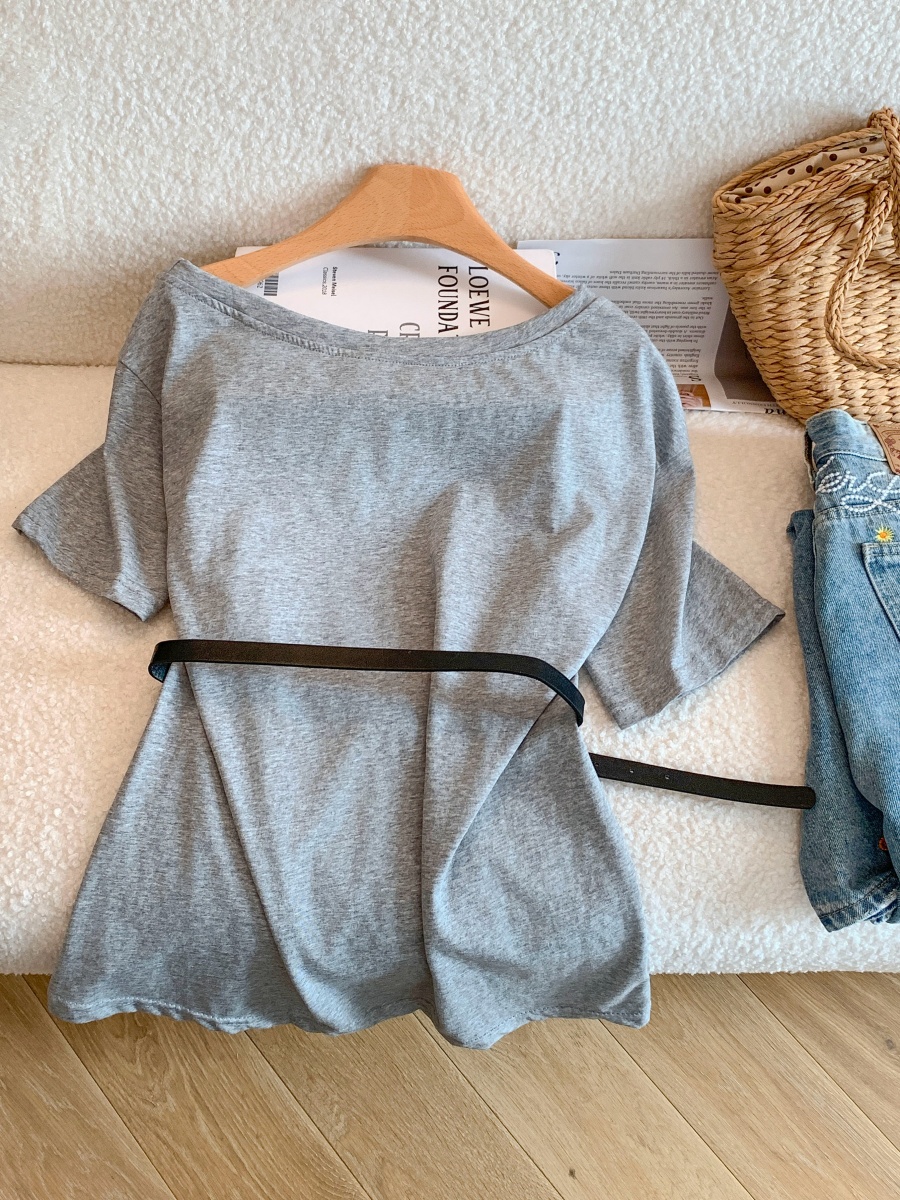 2026 Summer Korean Style Studded One-Shoulder Letter T-Shirt with Belt - Style ca4dfc - Image 3