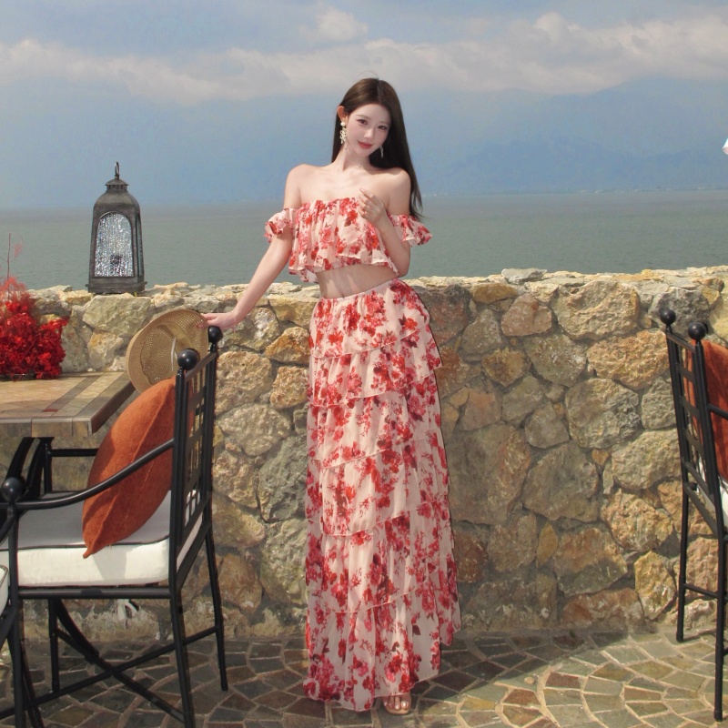 French Style Floral Cami Top and High Waist Tiered Skirt Two Piece Dress Set