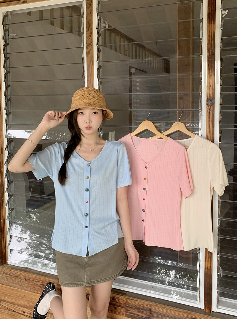 Plus Size V-Neck Rainbow Button Short Sleeve Top Summer 2026 - Style 96e336