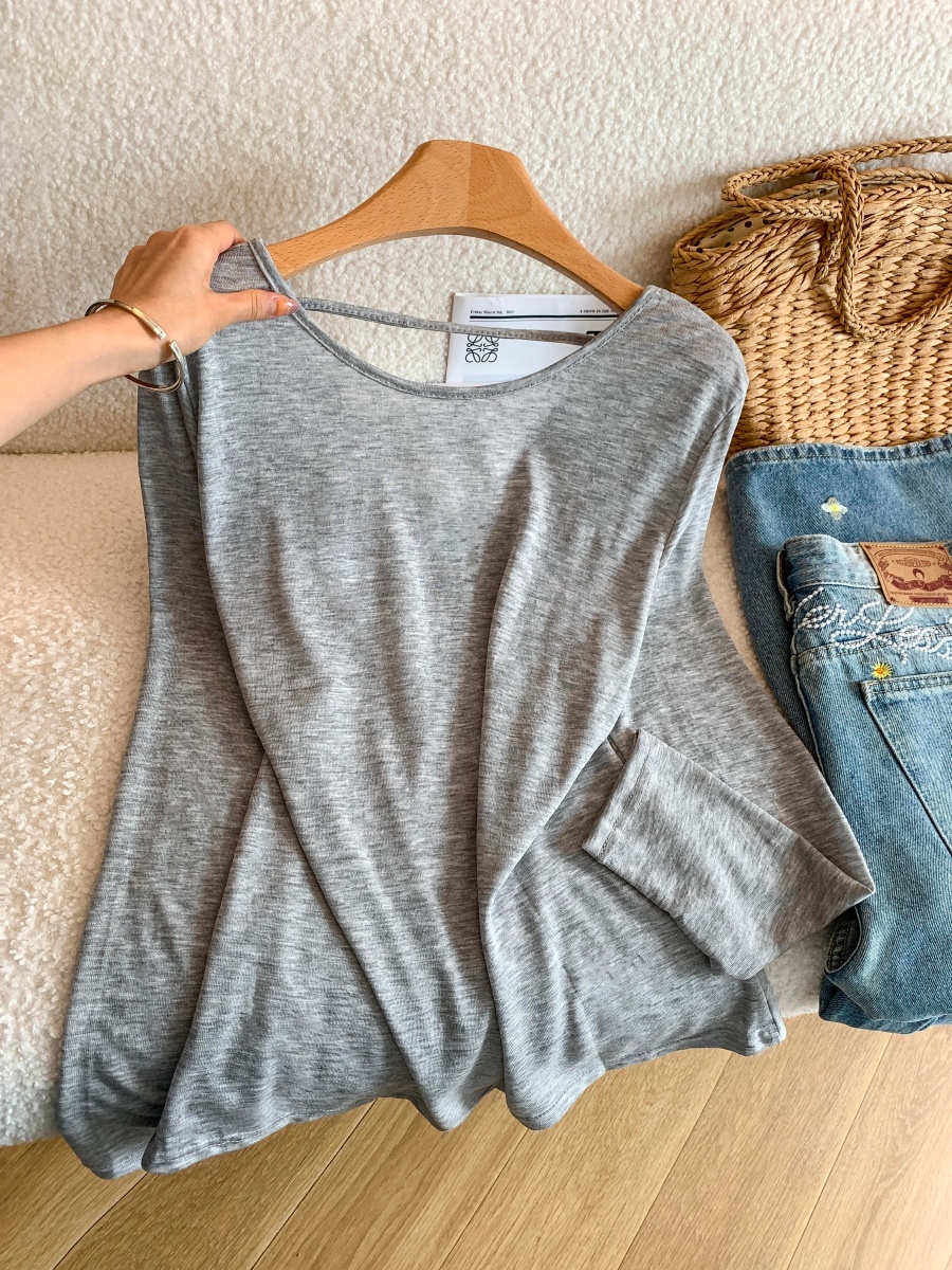 Women's V-Neck Twist Front Long Sleeve Lightweight Summer Sun Protection Top - Image 3