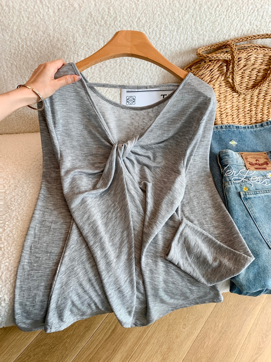 Women's V-Neck Twist Front Long Sleeve Lightweight Summer Sun Protection Top - Image 2